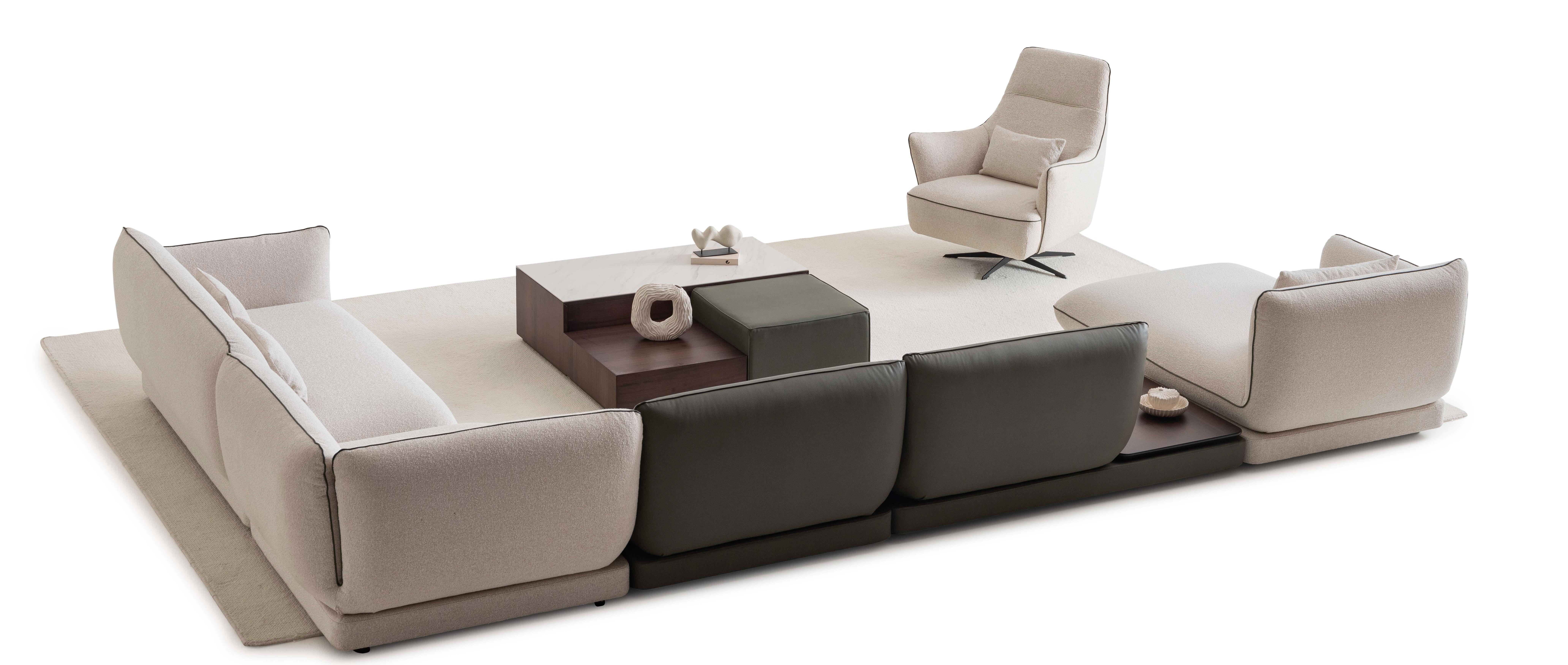 Диван угловой 305х520см LORETTA